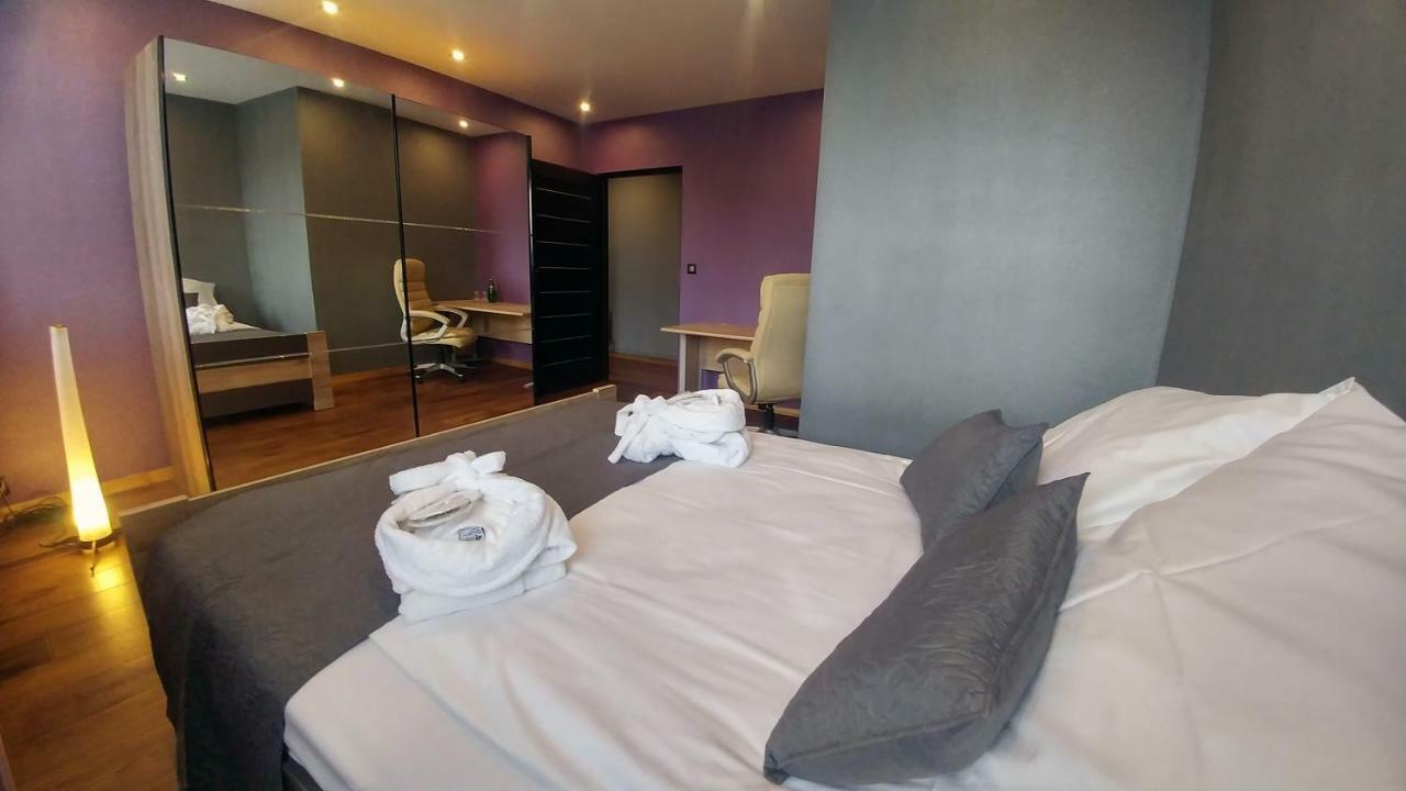Apartamenty Korona Кросно Экстерьер фото