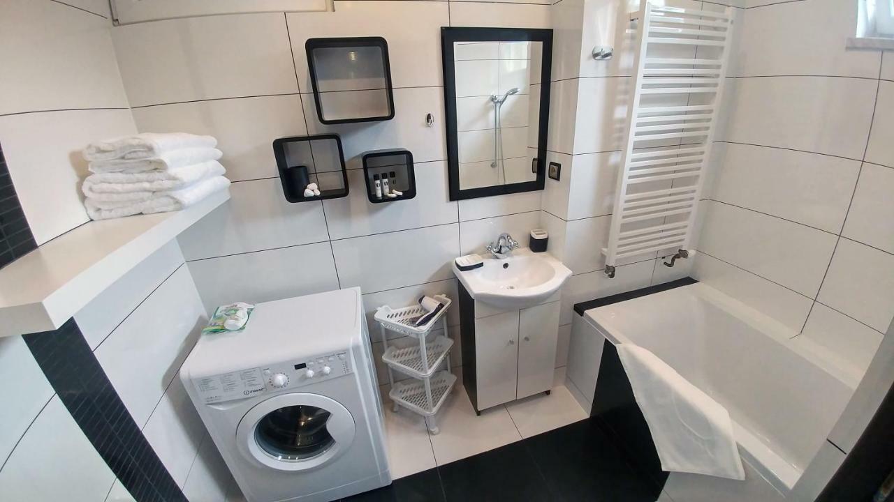 Apartamenty Korona Кросно Экстерьер фото
