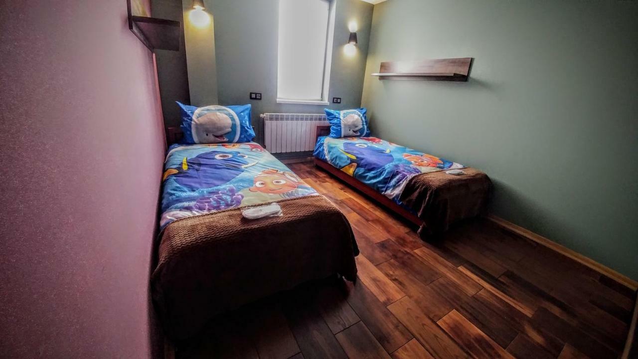 Apartamenty Korona Кросно Экстерьер фото