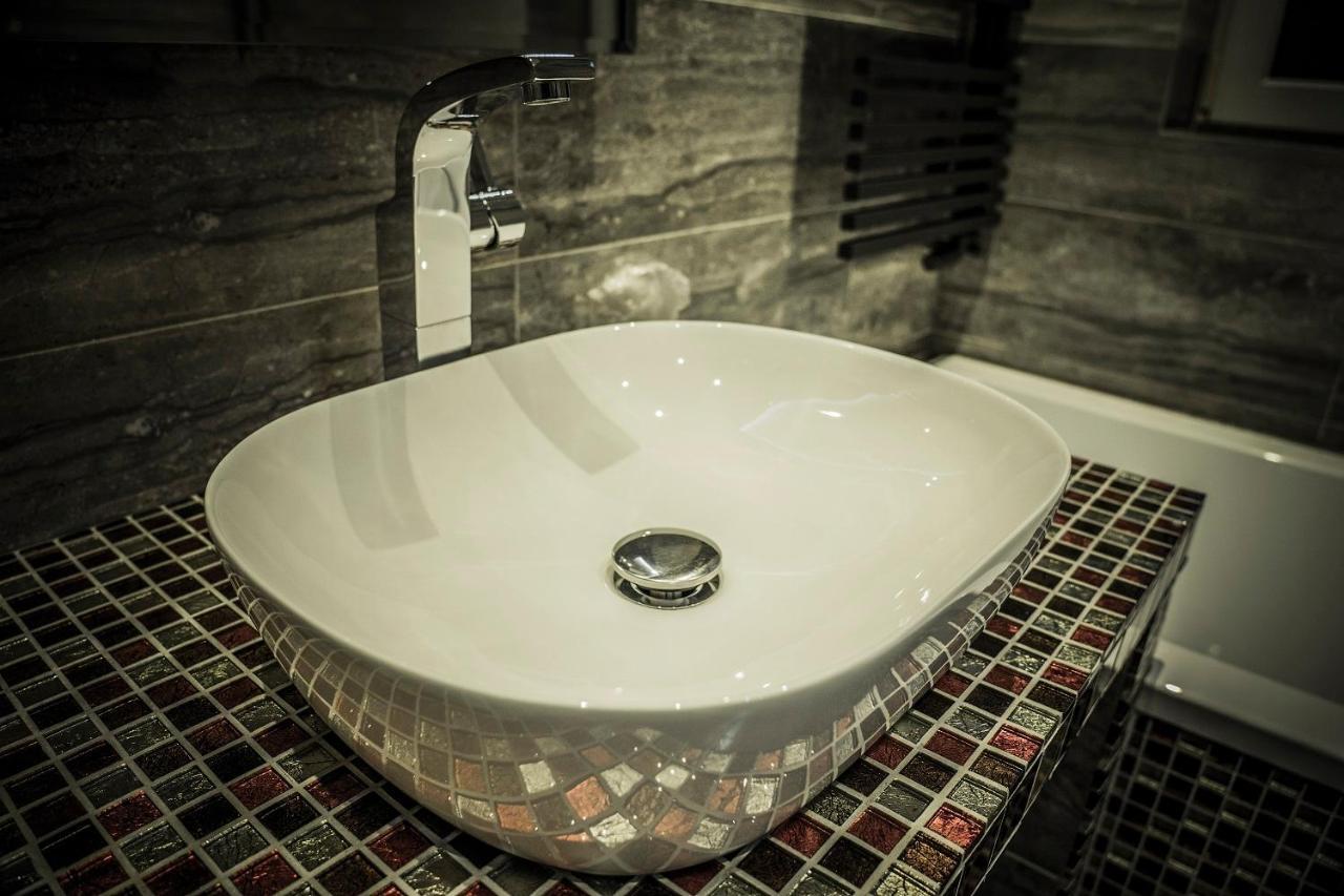 Apartamenty Korona Кросно Экстерьер фото